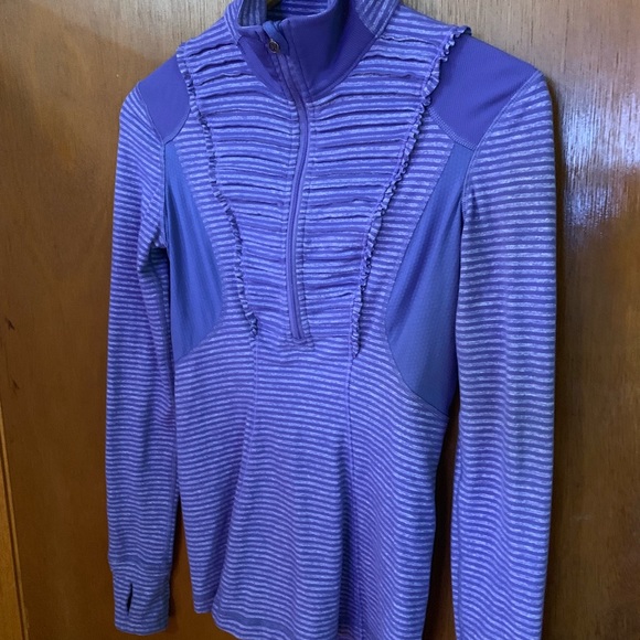 Lululemon pullover - Picture 1 of 2